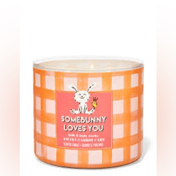 Bath & Body Works "Somebunny Loves You Sweet Carrot Cake" 3-wick scented candle - Picture 1 of 4